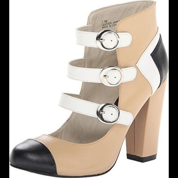 Mojo Moxy Mary Jane Three Strap Color Block Prima Dona Heels - Picture 2 of 7